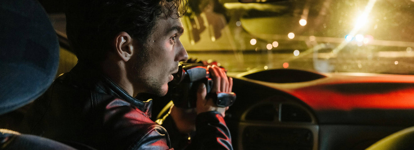 Still holding a camera while driving? 🚗📸 No need for that anymore — the AZDOME GS63H automatically captures every moment in